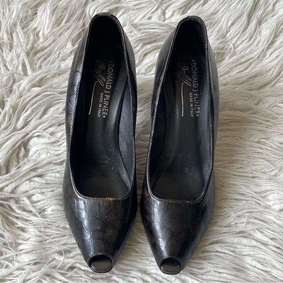 Donald J Pliner Croc Embossed Patent Leather Peep Toe Curved Heel Pumps Size 7 - Picture 3 of 10